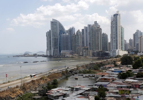 Is panama city a rich country?