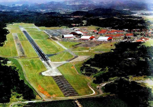 What is the big airport in panama?